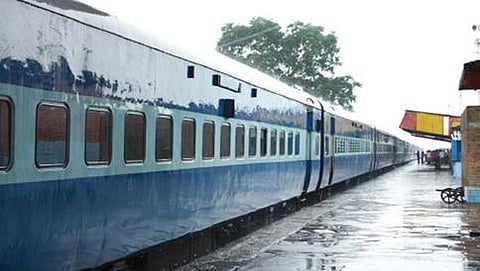 ಚೆನ್ನೈ ನಲ್ಲಿ ಎಂದಿನಂತೆ ರೈಲು ಸಂಚಾರ ಪ್ರಾರಂಭ
