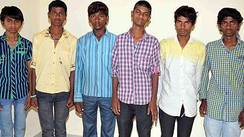 ರಕ್ಷಣೆಗೊಂಡ 6 ವಿದ್ಯಾರ್ಥಿಗಳು