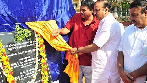 ಕೇಂದ್ರ ರಾಸಾಯನಿಕ ಮತ್ತು ರಸಗೊಬ್ಬರ ಖಾತೆ ಸಚಿವ ಅನಂತಕುಮಾರ್