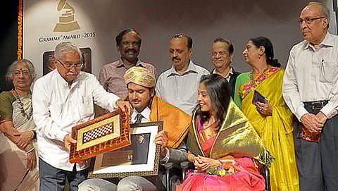 ಸಂಗೀತ ನಿರ್ದೇಶಕ ರಿಖಿ ಕೇಜ್ ಅವರಿಗೆ ಏರ್ಪಡಿಸಿದ್ದ ಅಭಿನಂದನಾ ಸಮಾರಂಭ