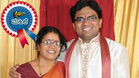 ಅಮ್ಮನೊಂದಿಗೆ  ಗುರುದತ್ತ