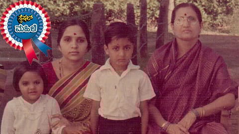 ಅತ್ತೆಯೊಂದಿಗೆ ಜಯಶ್ರೀ ದೇಶಪಾ೦ಡೆ