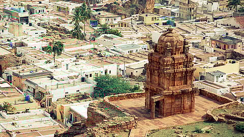 ಬಾದಾಮಿ