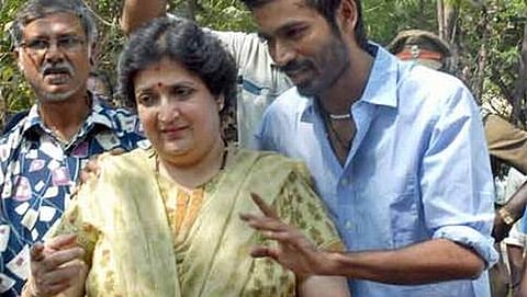 ಲತಾ ರಜನಿಕಾಂತ್, ಧನುಷ್