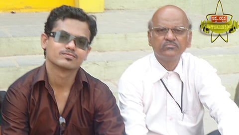 ಅಪ್ಪನೊಂದಿಗೆ ಪ್ರವೀಣ್ ಚಿತ್ತಾಪೂರ