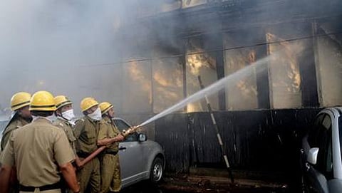 ದೆಹಲಿ ವಾಣಿಜ್ಯ ಕಟ್ಟಡದಲ್ಲಿ ಬೆಂಕಿ (ಸಾಂದರ್ಭಿಕ ಚಿತ್ರ)