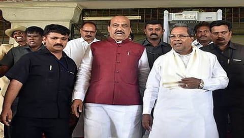 ಬೆಳಗಾವಿ ಅಧಿವೇಶನ ಮುಗಿಸಿ ಹೊರಬರುತ್ತಿರುವ ಮುಖ್ಯಮಂತ್ರಿ ಸಿದ್ಧರಾಮಯ್ಯ