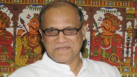 ದಿಗಂಬರ ಕಾಮತ್