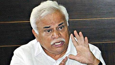 ಆರ್ ವಿ ದೇಶಪಾಂಡೆ