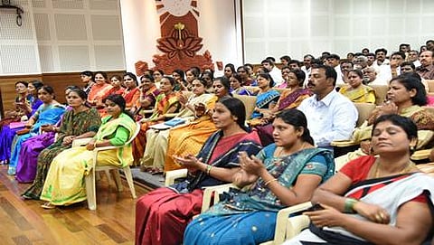 ಬಿಜೆಪಿ ಕಚೇರಿಯಲ್ಲಿ ಬಿಬಿಎಂಪಿಯ ನೂತನ ಸದಸ್ಯರಿಗೆ ಪಕ್ಷದ ಹಿರಿಯ ನಾಯಕರು ನೀತಿಪಾಠ ಹೇಳಿಕೊಟ್ಟರು.
