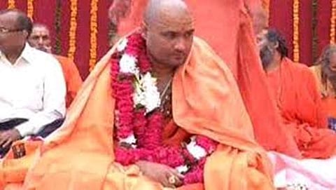 ಬಾರ್ ಮಾಲೀಕನಿಗೆ ಸಂನ್ಯಾಸ ದೀಕ್ಷೆ