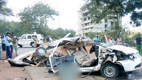 ಅಪಘಾತಕ್ಕೊಳಗಾದ ಕಾರು