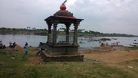 ರಾಣಿಬೆನ್ನೂರು ತಾಲ್ಲೂಕಿನ ಚೌಡಯ್ಯದಾನಪುರದ ಗ್ರಾಮದ ಪಕ್ಕದಲ್ಲಿ ತುಂಗಭದ್ರೆಯ ತಟದಲ್ಲಿ ಚೌಡಯ್ಯ ಲಿಂಗೈಕ್ಯನಾದ ಸ್ಥಳ