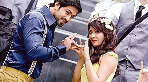 'ಸಂತು ಸ್ಟ್ರೈಟ್ ಫಾರ್ವರ್ಡ್' ಸಿನೆಮಾದ ಸ್ಟಿಲ್