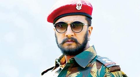 ಪ್ಯಾರಾ ಕಮಾಂಡೋ ನೋಟದಲ್ಲಿ ಸುದೀಪ್