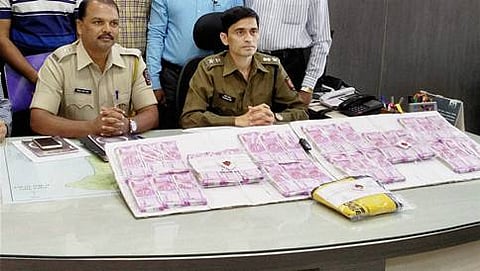 ಮಹಾರಾಷ್ಟ್ರದ ಸತಾರದಲ್ಲಿ ಮಂಗಳವಾರ ಜಪ್ತಿಯಾದ ಹಣ