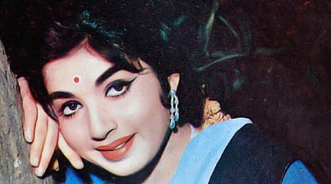 ಸಿನೆಮಾ ನಟಿಯಾಗಿ ಜಯಲಲಿತಾ