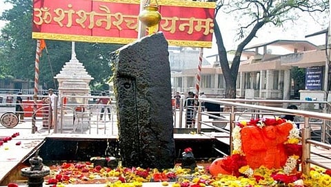 ಶನಿ ಶಿಂಗ್ಣಾಪುರ