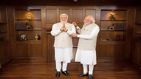 ಮೇಣದ ಪ್ರತಿಮೆಯೊಂದಿಗೆ ನರೇಂದ್ರ ಮೋದಿ