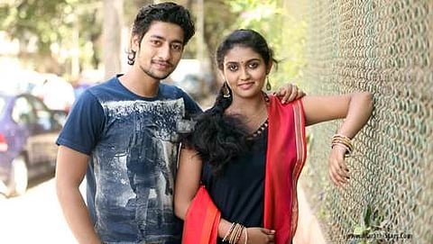 'ಸೈರಾಟ್' ಸಿನೆಮಾದಲ್ಲಿ ಆಕಾಶ್ ತೋಶರ್ ಮತ್ತು ರಿಂಕು ರಾಜಗುರು