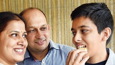 ಕಾಮೆಡ್ ಕೆ ಪರೀಕ್ಷಾ ಫಲಿತಾಂಶ ಹೊರಬಿದ್ದಿದ್ದು, ನಗದರ ಅಧೋಕ್ಷಜ ಮಾಧ್ವರಾಜ್ ಅವರು ಮೊದಲ ರ್ಯಾಂಕ್ ಪಡೆದುಕೊಂಡಿದ್ದಾರೆ.