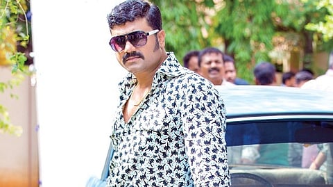 'ಚಕ್ರವರ್ತಿ'ಗಾಗಿ ಗಂಭೀರನಾದ ಸೃಜನ್