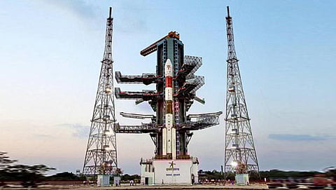 ಉಡಾವಣೆಗೆ ಸಜ್ಜಾಗಿರುವ ಪಿಎಸ್ ಎಲ್ ವಿ-ಸಿ34 ವಾಹಕ (ಚಿತ್ರಕೃಪೆ-ಇಸ್ರೋ)