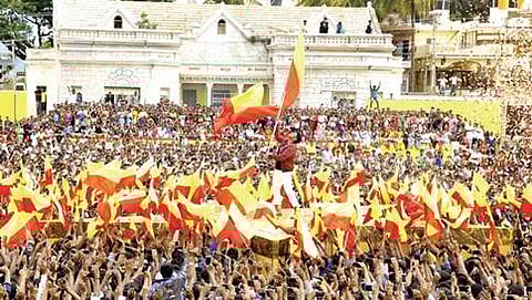 ಅಭಿಮಾನಿಗಳ ಜೊತೆ ಡ್ಯಾನ್ಸ್ ಮಾಡುತ್ತಿರುವ ಪುನೀತ್ ರಾಜ್ ಕುಮಾರ್