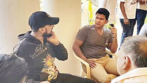 'ರಾಜಕುಮಾರ' ಸೆಟ್ ನಲ್ಲಿ ಪುನೀತ್ ಅವರೊಂದಿಗೆ ಸುದೀಪ್