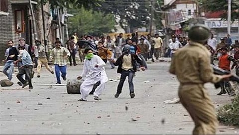 ಕಾಶ್ಮೀರ ಯುವಕರಲ್ಲಿ ದೇಶಭಕ್ತಿ ಮೂಡಿಸುವುದೇ ದೊಡ್ಡ ಸವಾಲು: ರಾಜಕೀಯ ವಿಶ್ಲೇಶಕರ ಅಭಿಪ್ರಾಯ