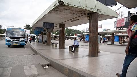 ಕೆಲವೆಡೆ ಬಸ್ ಸಂಚಾರ ಆರಂಭ