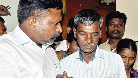 ವಿಸಿಕೆ ಅಧ್ಯಕ್ಷ ತೋಲ್ ತಿರುಮವಲವನ್ ಮತ್ತು ಪರಮಶಿವಂ