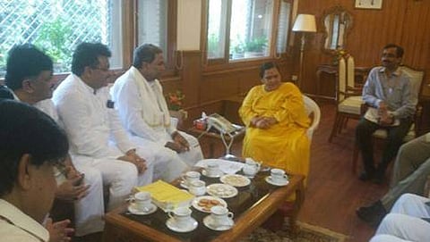 ಉಮಾ ಭಾರತಿಯೊಂದಿಗೆ ಸಿಎಂ ಹಾಗೂ ಸಚಿವರು