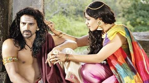 ಅಲ್ಲಮ ಸಿನೆಮಾದಲ್ಲಿ ನಟ ಧನಂಜಯ್ ಮತ್ತು ಮೇಘನಾ ರಾಜ್