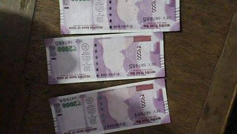 ಎರಡು ಸಾವಿರ ನೋಟಿನಲ್ಲಿ ಗಾಂಧಿ ಚಿತ್ರ ನಾಪತ್ತೆ
