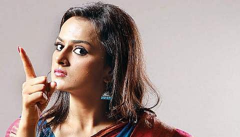 'ಆಪರೇಷನ್ ಅಲಮೇಲಮ್ಮ' ಸಿನೆಮಾದಲ್ಲಿ ಶ್ರದ್ಧ ಶ್ರೀನಾಥ್