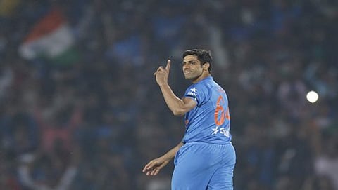 ಆಶಿಶ್ ನೆಹ್ರಾ