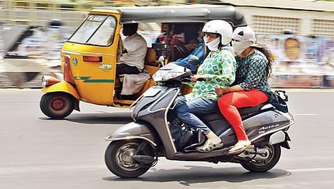 100 ಸಿಸಿ ಗಿಂತ ಕಡಿಮೆ ಸಾಮರ್ಥ್ಯದ ದ್ವಿಚಕ್ರ ವಾಹನ, ಹಿಂಬದಿ ಸವಾರರಿಗೆ ಅವಕಾಶವಿಲ್ಲ