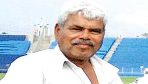 ಪುಣೆ ಪಿಚ್ ಕ್ಯುರೇಟರ್ ಸಲಗಾಂವ್ಕರ್