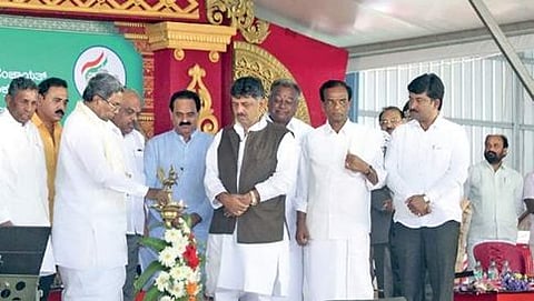 ಶ್ರೀನಿವಾಸಪುರದಲ್ಲಿ ನಿನ್ನೆ ಸಾಧನಾ ಸಮಾವೇಶ ಉದ್ಘಾಟಿಸಿದ ಮುಖ್ಯಮಂತ್ರಿ ಸಿದ್ದರಾಮಯ್ಯ