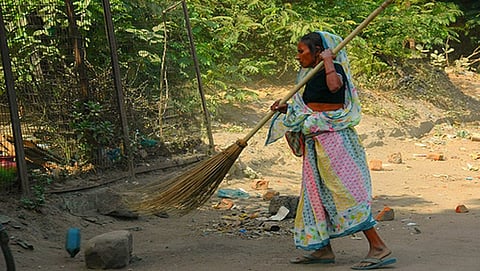 ಸಫಾಯಿ ಕರ್ಮಚಾರಿಗಳು