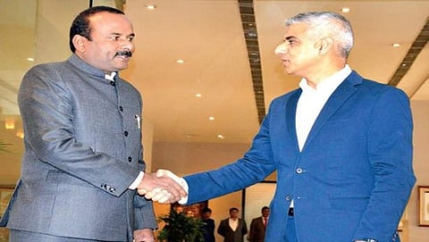 ಬಿಬಿಎಂಪಿ ಮೇಯರ್ ಸಂಪತ್ ರಾಜ್ ಲಂದನ್ ನ ಮೇಯರ್ ಸಾಧಿಕ್ ಖಾನ್ ಅವರನ್ನು ಸ್ವಾಗತಿಸಿದರು