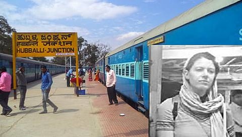 ಹುಬ್ಬಳ್ಳಿ  ರೈಲು ನಿಲ್ದಾಣ, ಒಳ ಚಿತ್ರದಲ್ಲಿ ಗಬಿ ವಾರ್ನರ್
