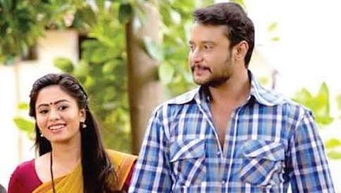 ಚಕ್ರವರ್ತಿ ಸಿನೆಮಾದಲ್ಲಿ ದೀಪ ಸನ್ನಿಧಿ ಮತ್ತು ದರ್ಶನ್