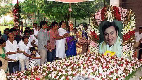 ಡಾ. ರಾಜ್‌ ಕುಮಾರ್ ಸಮಾಧಿ