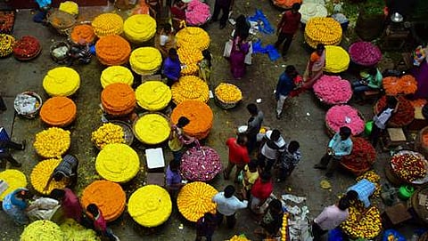 ಕೃಷ್ಣರಾಜ ಮಾರುಕಟ್ಟೆಯ ದೃಶ್ಯ