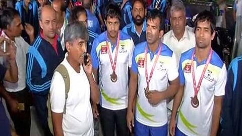 ಭಾರತೀಯ ಕಿವುಡರ ಒಲಿಂಪಿಕ್ಸ್ ತಂಡದ ಆಟಗಾರರು