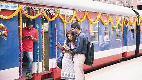 ಡೆಮು ರೈಲಿಗೆ ಚಾಲನೆ