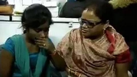 ಅಲಿಗಢ್: ಯುವತಿಯನ್ನು ಥಳಿಸಿದ ಬಿಜೆಪಿ ನಾಯಕಿಯ ವಿರುದ್ಧ ಕೇಸ್ ದಾಖಲು