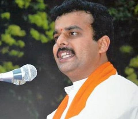 ಬಿಜೆಪಿ ಶಾಸಕ ವಿ. ಸುನೀಲ್ ಕುಮಾರ್ ಭಾಷಣ ಮಾಡುತ್ತಿರುವ ಚಿತ್ರ